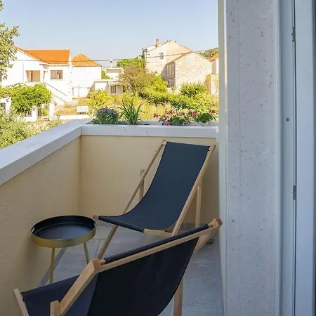 公寓 By The Sea Lumbarda, Korcula - 27437 鲁巴达